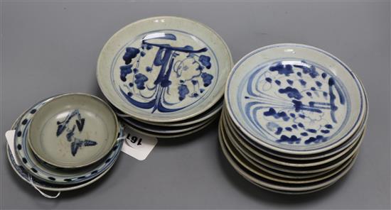 A collection of Chinese 18th/19th century blue and white pottery